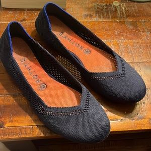Navy Round Toe Rothy’s “The Flat”